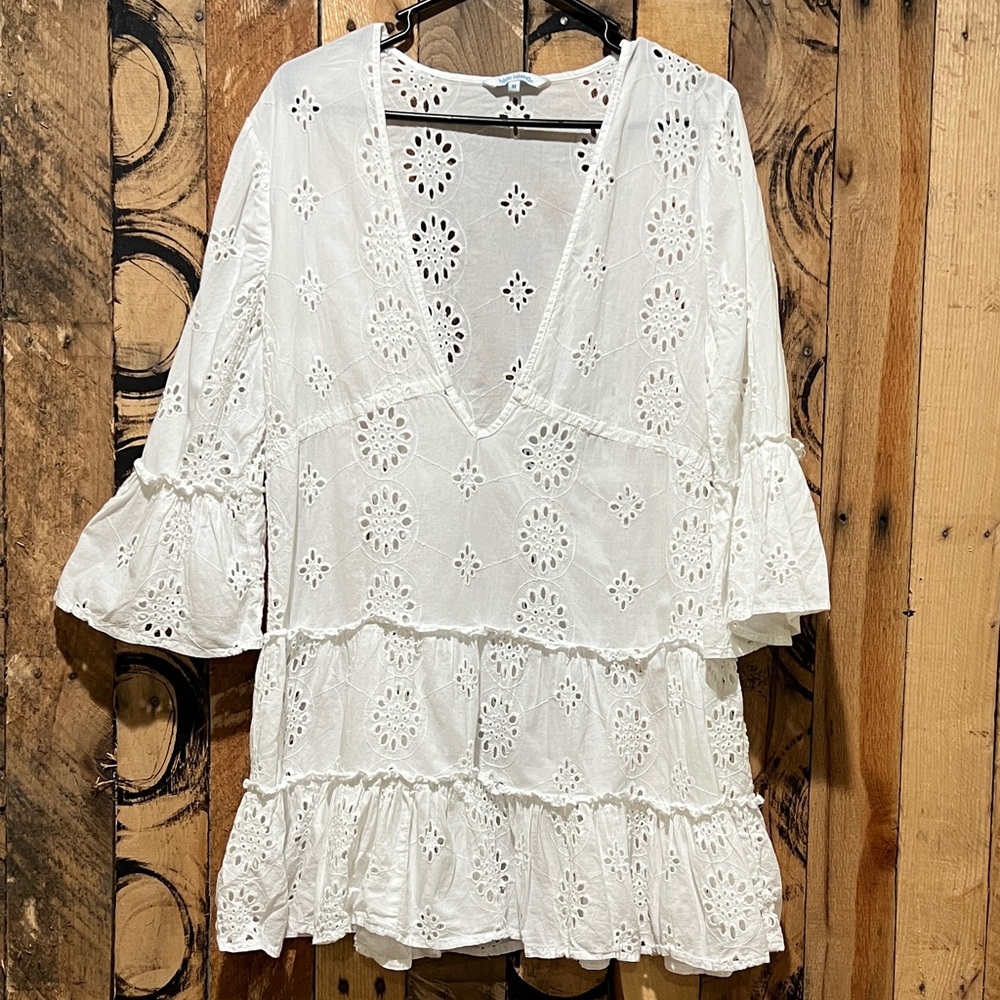 Women's White Eyelet Tiered V-Neck Tunic Top/ swim cover